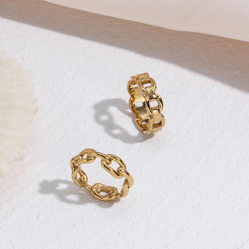 Cluster Rings 2021 Wholesale Hollow Twist Chain Ring Gold Stainless Steel Women And Men Retro Stylish Neutral Ladies Jewelry Party Gift
Cluster Rings 2021 Wholesale Hollow Twist Chain Ring Gold Stainless Steel Women And Men Retro Stylish Neutral Ladies Jewelry Party Gift
