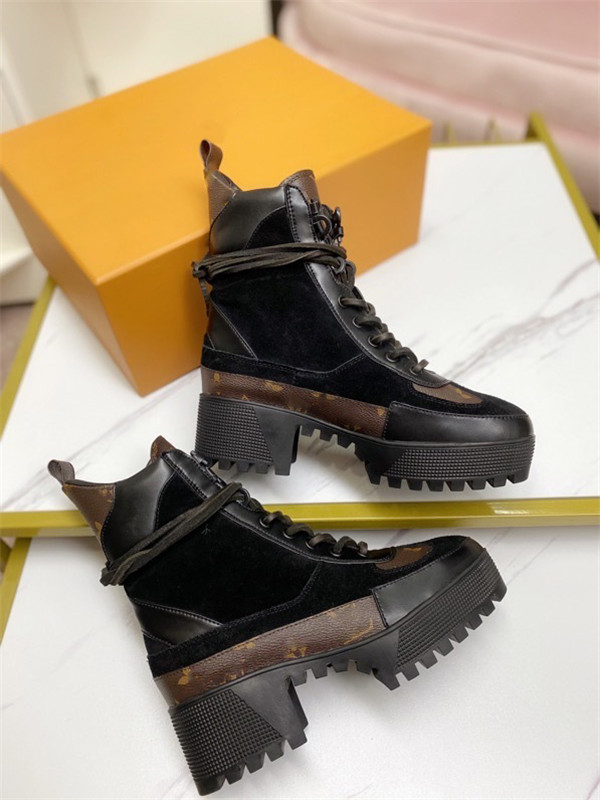 New Women Laureate DESERT BOOT Martin boots Suede calf leather canvas Black Treaded rubber 5 cm / 2 inch platform Heel Shoes Size35-40, Beige
New Women Laureate DESERT BOOT Martin boots Suede calf leather canvas Black Treaded rubber 5 cm / 2 inch platform Heel Shoes Size35-40, Beige
