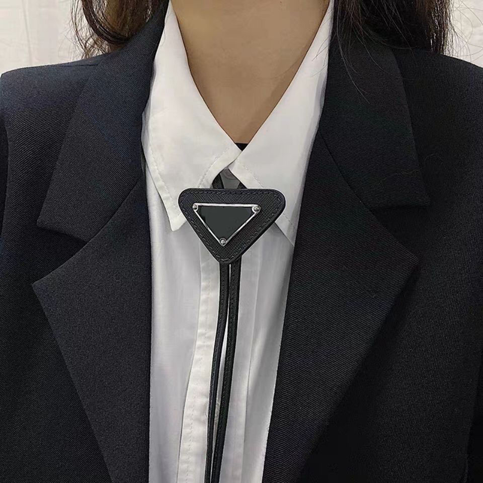 Women Fashion Neck Ties Metal Inverted Triangle Letter Pattern Men Tie Unisex Simple Campus Style Teenager Casual Accessories
Women Fashion Neck Ties Metal Inverted Triangle Letter Pattern Men Tie Unisex Simple Campus Style Teenager Casual Accessories