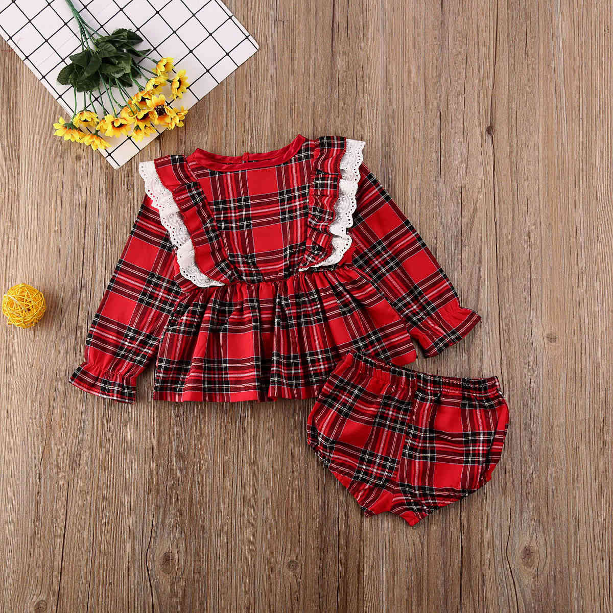 0-24M Christmas born Infant Baby Girl Clothes Set Red Plaid Long Sleeve Top Shorts Autumn Spring Clothing Xmas Outfit 210515