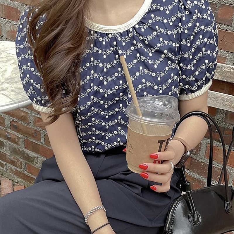 Korejpaa Women Shirt Summer Korean Retro Round Neck Trim Contrast Color Hollow Jacquard Loose All-Match Puff Sleeve Blouses 210526