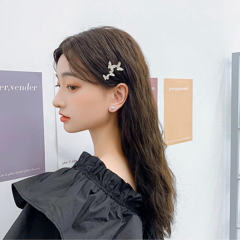 Hair Clips & Barrettes Fashion Headdress Rhinestone Butterfly Hairpin Korean Girl One Word Clip Side Bangs Small Jewelry, Golden;silver
Hair Clips & Barrettes Fashion Headdress Rhinestone Butterfly Hairpin Korean Girl One Word Clip Side Bangs Small Jewelry, Golden;silver