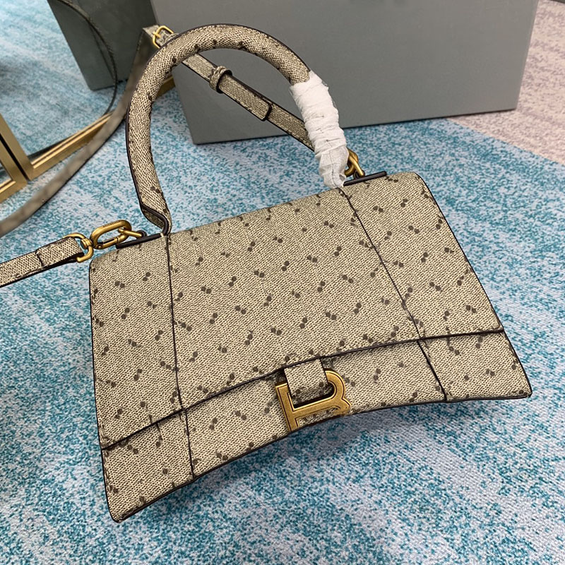 Fashion handbag designer bag shoulder messenger bag wallet classic handbags dinner bags leather luggage tag high quality 1:1 coin purse, Brown
Fashion handbag designer bag shoulder messenger bag wallet classic handbags dinner bags leather luggage tag high quality 1:1 coin purse, Brown