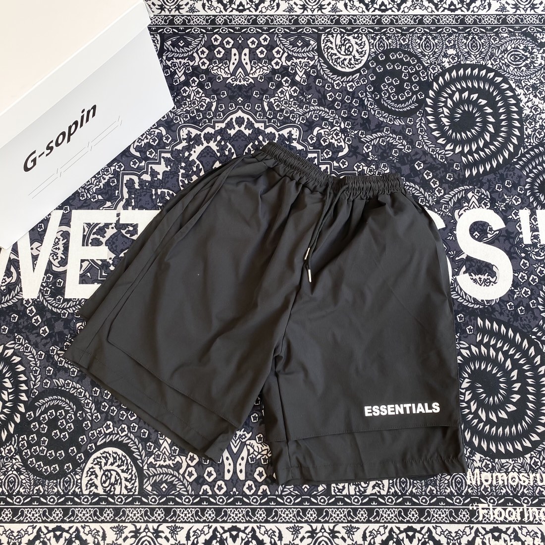 Fear of god summer beach Designer essentials swim shorts pant men pocket fog pants short quick dry sweatpant sportwear mens nylon essential jogger reflective sport, I need look other product
Fear of god summer beach Designer essentials swim shorts pant men pocket fog pants short quick dry sweatpant sportwear mens nylon essential jogger reflective sport, I need look other product