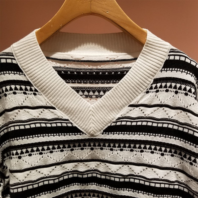 Women's Fashion Long Sleeve V-Neck Retro Striped Jacquard Knit Pullover Casual Short Top Sweater 210521
