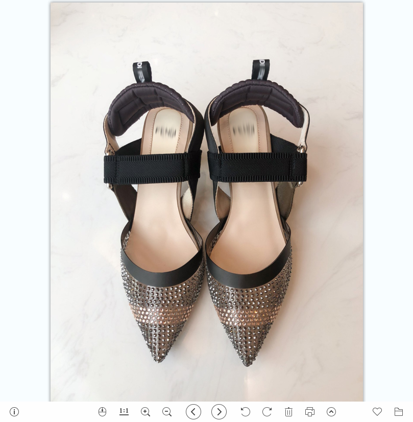 2021 Good Quality Fashion Women Luxurys Designers Shoes Design1er Sandals Womens Luxury High Heels Sandal Dress Shoess With Box Size 35-41 -L322, Black
2021 Good Quality Fashion Women Luxurys Designers Shoes Design1er Sandals Womens Luxury High Heels Sandal Dress Shoess With Box Size 35-41 -L322, Black