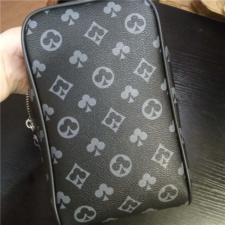 Factory Outlet women bag street trend printing men shoulder bags fashion contrast leather chest handbag personalized printed leathers cycling handbags, Brown2 plaid
Factory Outlet women bag street trend printing men shoulder bags fashion contrast leather chest handbag personalized printed leathers cycling handbags, Brown2 plaid