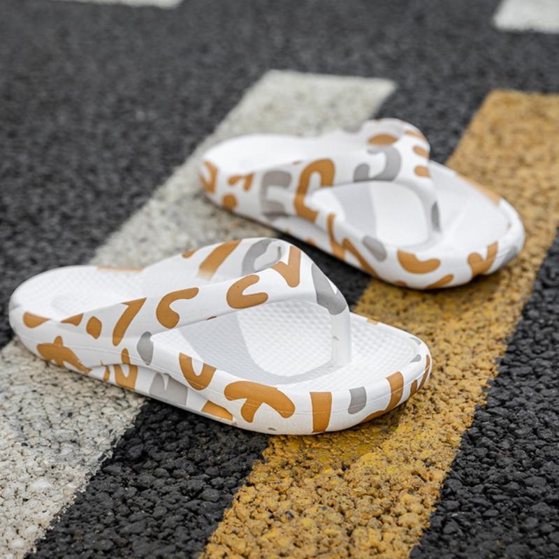 Slippers 2021 Women Flip Flops Style Female Outdoor Furnishing Simple Summer Couple EVA, Black
Slippers 2021 Women Flip Flops Style Female Outdoor Furnishing Simple Summer Couple EVA, Black