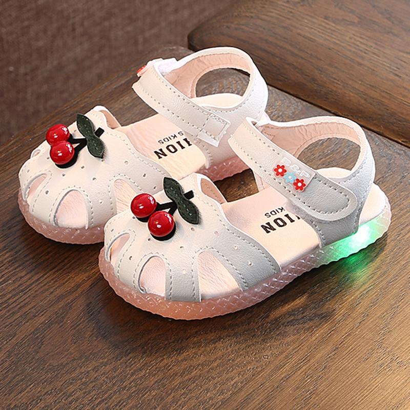 Sandals 2021 Children's Flashing Slippers Girls Beach Casual Shoes Cute Baby Kids Fruit Hook Loop Roman, White
Sandals 2021 Children's Flashing Slippers Girls Beach Casual Shoes Cute Baby Kids Fruit Hook Loop Roman, White