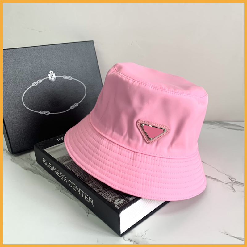 2021 Nylon Bucket Hat Unisex Women Mens Hats Triangle Luxurys Designers Caps Mens Bonnet Beanie Designer P Cap Womens Sunhat Beach D2107072L, Extra shipping cost
2021 Nylon Bucket Hat Unisex Women Mens Hats Triangle Luxurys Designers Caps Mens Bonnet Beanie Designer P Cap Womens Sunhat Beach D2107072L, Extra shipping cost