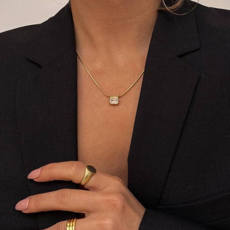 Pendant Necklaces High End PVD Finish Stainless Steel Jewelry Dainy Chain Zircon Necklace For Women
Pendant Necklaces High End PVD Finish Stainless Steel Jewelry Dainy Chain Zircon Necklace For Women