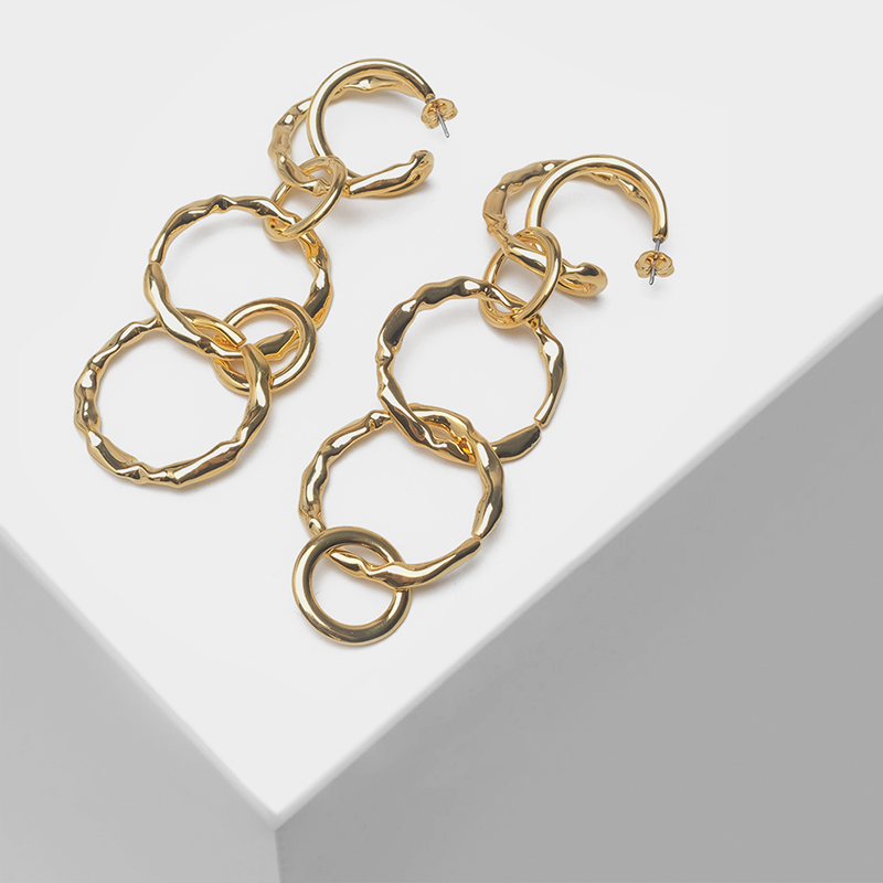 Amorita boutique Vintage exaggerated designer style long style drop earrings 210506, Golden;silver
Amorita boutique Vintage exaggerated designer style long style drop earrings 210506, Golden;silver