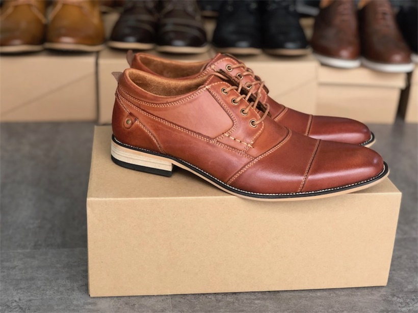 Men's Brand Cap Toe Oxford Dress Designer Shoes Genuine Leather Lace up Business Shoe Top Quality Party Wedding Trainers Big Size 007, Color 2
Men's Brand Cap Toe Oxford Dress Designer Shoes Genuine Leather Lace up Business Shoe Top Quality Party Wedding Trainers Big Size 007, Color 2