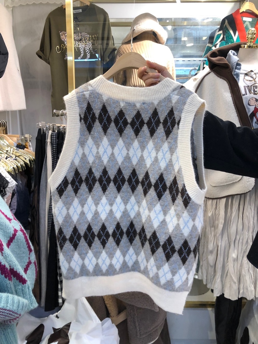 Nomikuma Korean Hit Color Argyly Sleeveless Pullover Sweater Causal V-neck Spring New Knitted Women Vests Ropa Mujer 6E035 210427