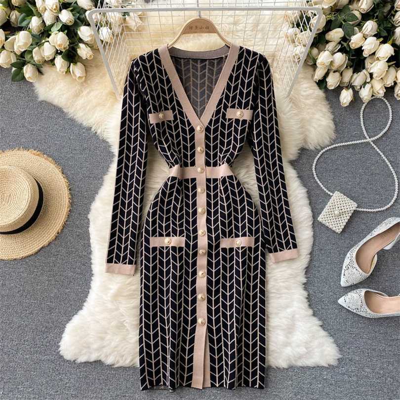 SINGREINY Women Design Plaid Knitted Dress Long Sleeve V Neck Single Breasted Slim Sheath es Autumn Bodycon Sweater 211110, Apricot
SINGREINY Women Design Plaid Knitted Dress Long Sleeve V Neck Single Breasted Slim Sheath es Autumn Bodycon Sweater 211110, Apricot