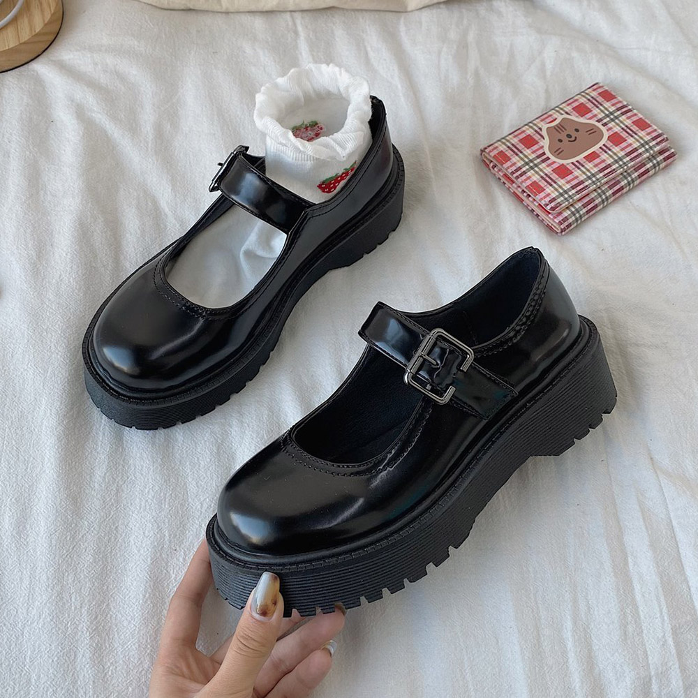 Lolita Shoes Platform Harajuku students Shoes Women Mary Janes Shoes Black Leather Buckle Low Heels Girls women 2022, Black;white
Lolita Shoes Platform Harajuku students Shoes Women Mary Janes Shoes Black Leather Buckle Low Heels Girls women 2022, Black;white