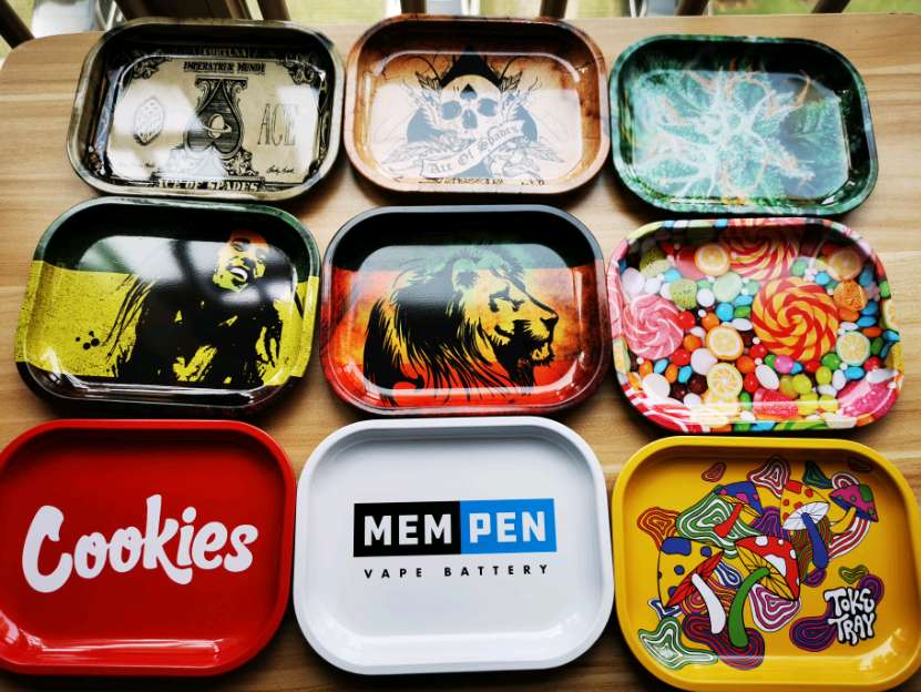 Metal Smoking Cigarette Roll Tray 18x14cm Small Size Zinc Alloy Tobacco Dry Herb Rolling Operation Serving Trays Smoke Tools
Metal Smoking Cigarette Roll Tray 18x14cm Small Size Zinc Alloy Tobacco Dry Herb Rolling Operation Serving Trays Smoke Tools