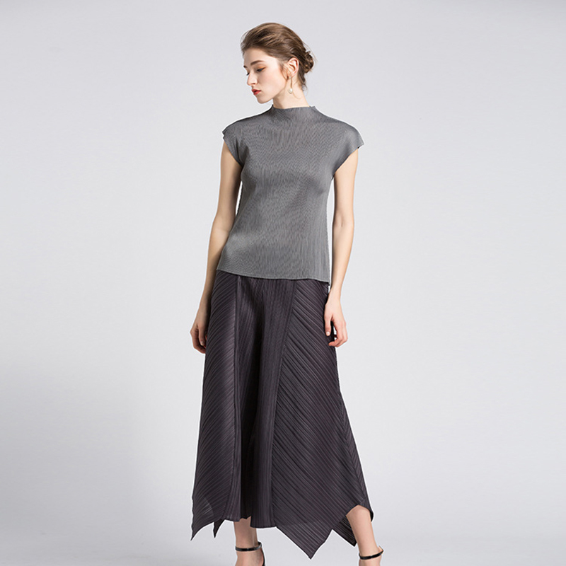 Miyake Pleated aesthetic clothes sleeveless black bst t shirt harajuku kawaii Casual Fashion Tops graphic Women Tees TP2145 210406