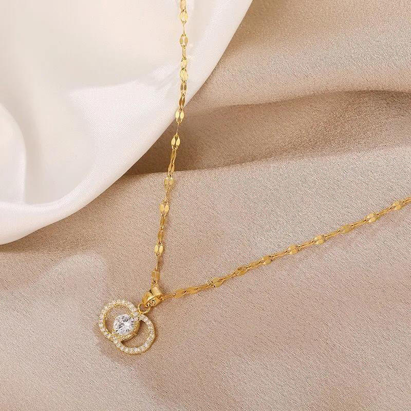 Luxurys Designers necklace fashion charm women's necklaces high quality party gift with temperament nice
Luxurys Designers necklace fashion charm women's necklaces high quality party gift with temperament nice