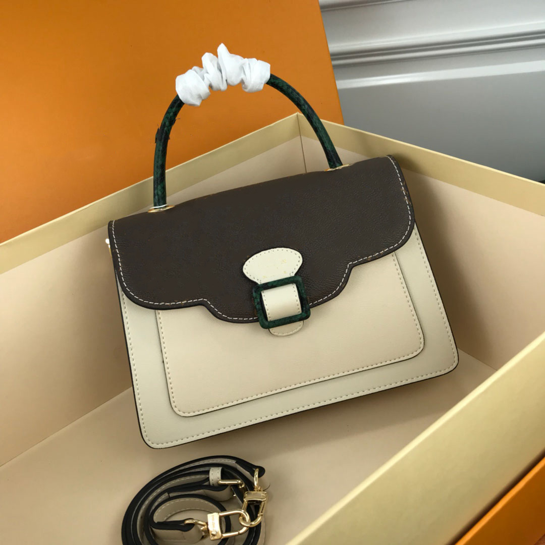Fashion lacquer leather messenger bag top luxury designer brand high quality retro trend end atmosphere versatile business handbag
Fashion lacquer leather messenger bag top luxury designer brand high quality retro trend end atmosphere versatile business handbag