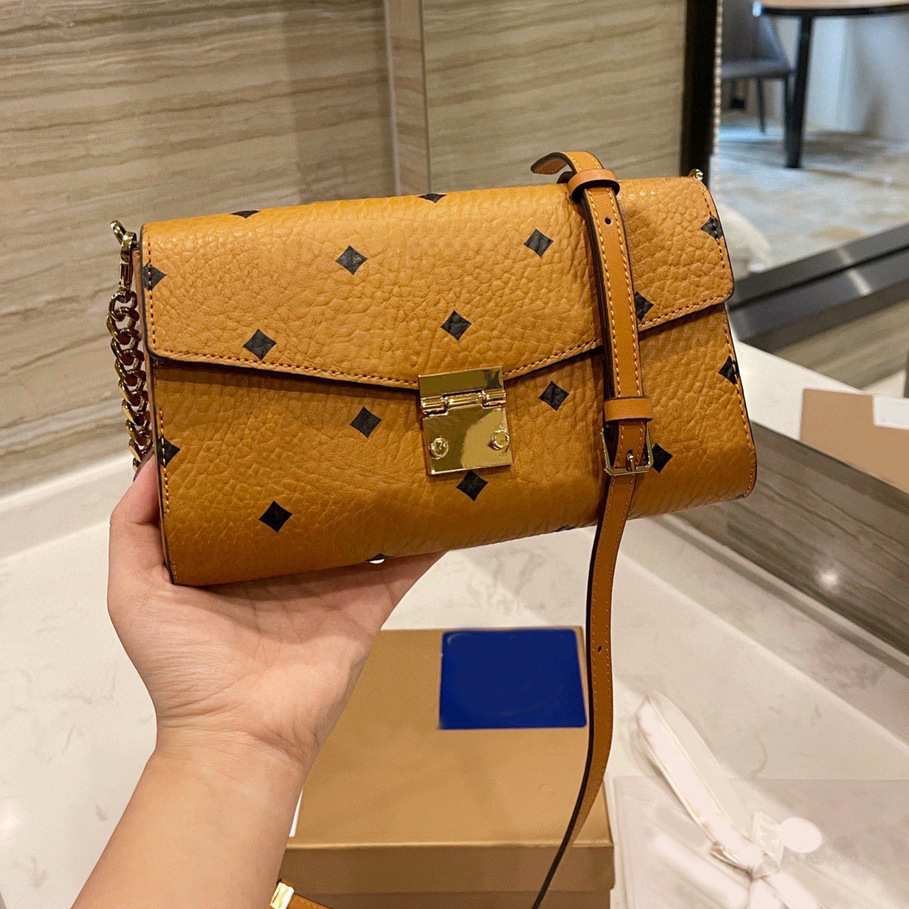 Fashion Shoulder Envelope Bag Designer Brand High Quality Handbags Vintage Metallic Totes Purse Phone Bags Lady Cross body Classic style Metallic, No bags
Fashion Shoulder Envelope Bag Designer Brand High Quality Handbags Vintage Metallic Totes Purse Phone Bags Lady Cross body Classic style Metallic, No bags