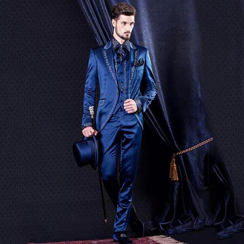Men's Suits & Blazers Custom Made Royal Blue Satin Men Suit Italian Vintage Tuxedos Formal Wedding For Party Prom Stage With Embroidery
Men's Suits & Blazers Custom Made Royal Blue Satin Men Suit Italian Vintage Tuxedos Formal Wedding For Party Prom Stage With Embroidery