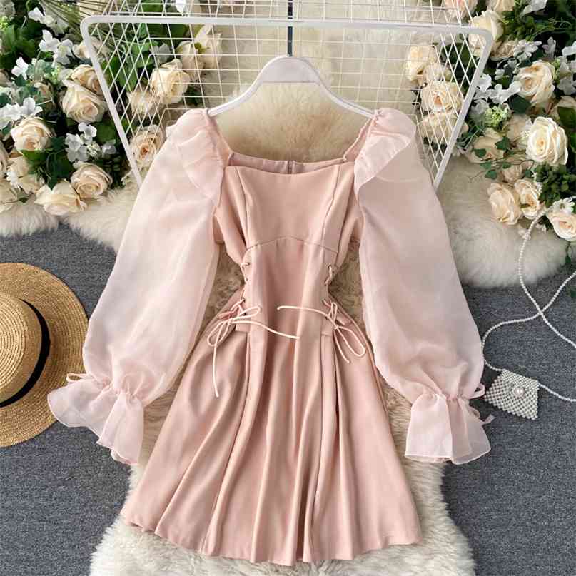 Summer Short Party Dress Women Vintage Square Collar Hollow Out Mesh Puff Sleeve Lace up Slim Waist A Line Mini Club 210603, Black
Summer Short Party Dress Women Vintage Square Collar Hollow Out Mesh Puff Sleeve Lace up Slim Waist A Line Mini Club 210603, Black
