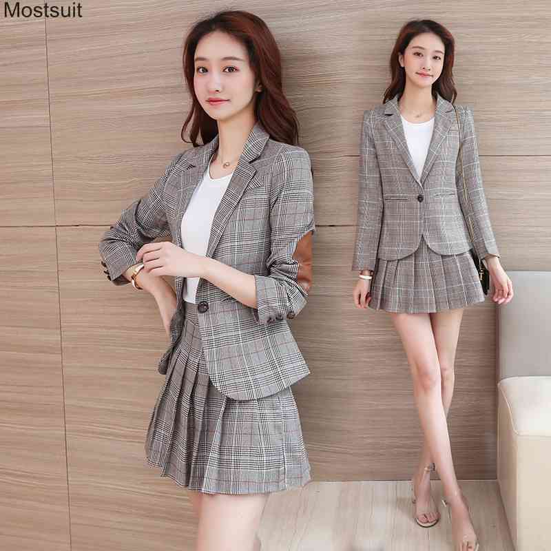Spring Autumn Elegant Skirt Suit For Women Office Set Long Sleeve Single Button Blazer & Pleated Mini s Sets 210518, As pictures
Spring Autumn Elegant Skirt Suit For Women Office Set Long Sleeve Single Button Blazer & Pleated Mini s Sets 210518, As pictures