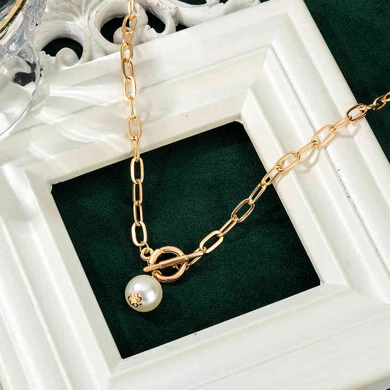 toggle clasp gold vintage baroque pearl lock chain necklaces 2021 aangel pendant love necklace for women jewelry, Silver
toggle clasp gold vintage baroque pearl lock chain necklaces 2021 aangel pendant love necklace for women jewelry, Silver