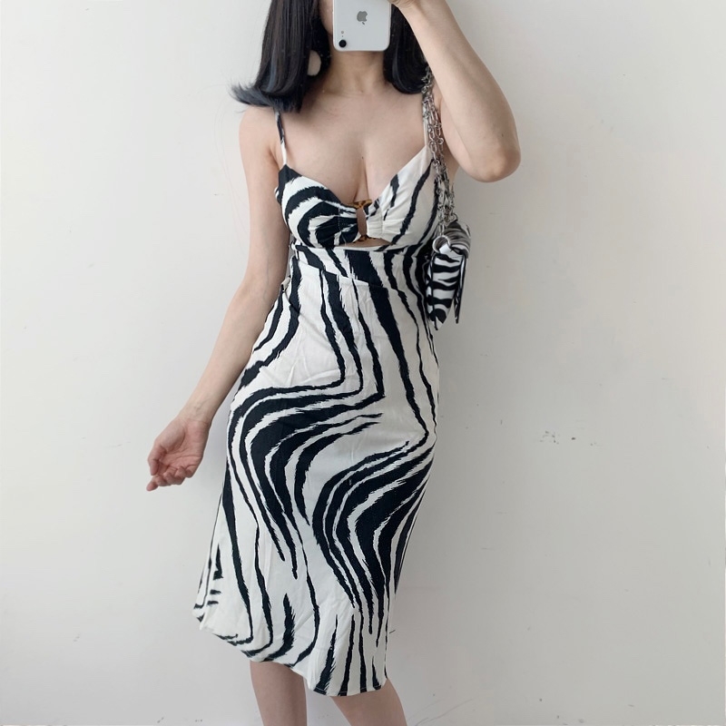 WOMENGAGA Zebra Pattern Hollowed Out Fashion Beach Holiday Irregular Stripe Low Chest Slash Neck Pleated Dress OYUR 210603