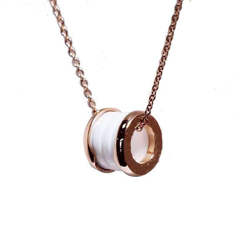 Creative fashion couple necklace men and women luxury ceramic cylindrical pendant jewelry with exquisite packaging gift box
Creative fashion couple necklace men and women luxury ceramic cylindrical pendant jewelry with exquisite packaging gift box