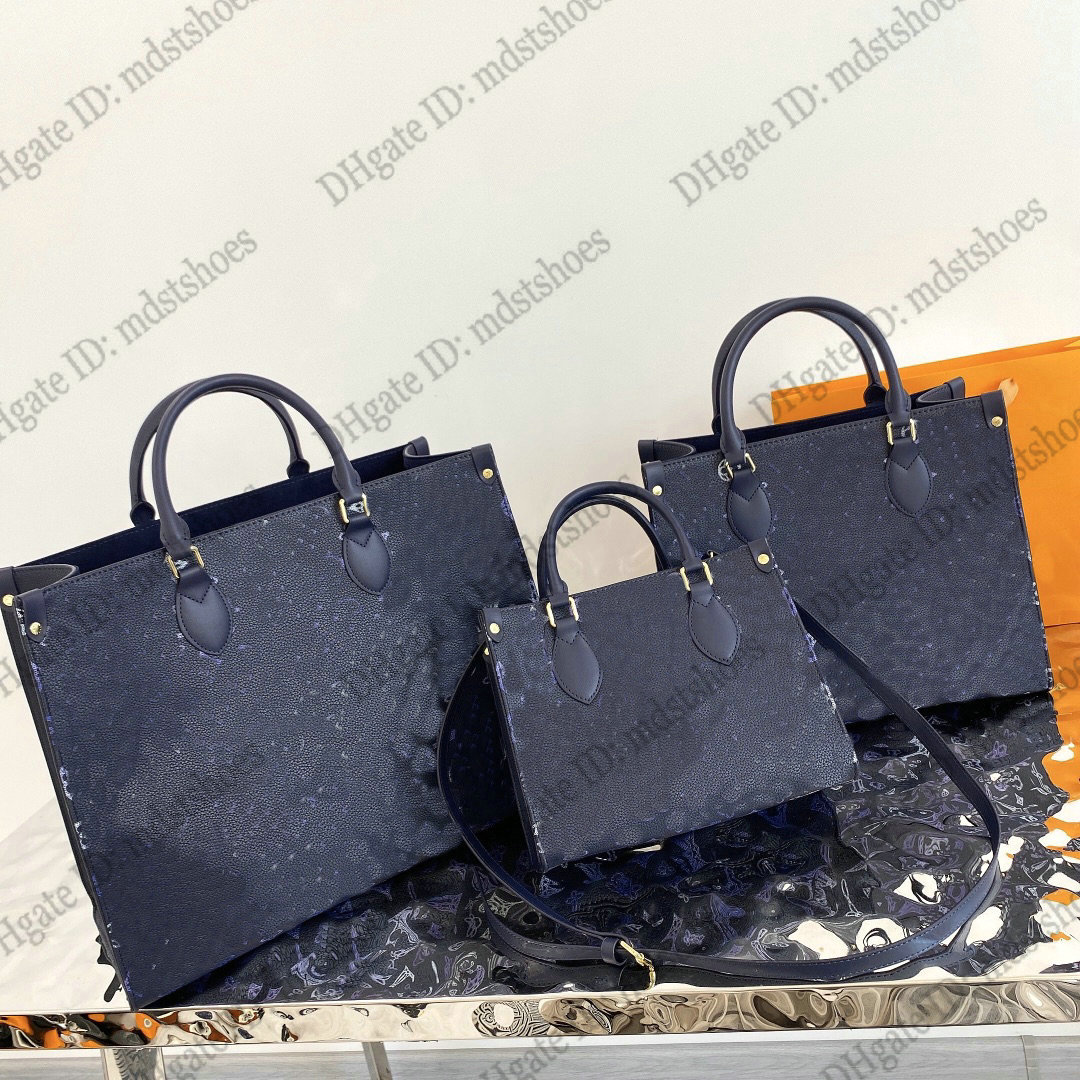 Graduated Flight Mode OnTheGo GM PM MM Mini Tote Handle Bag Womens Designer Blue Black On The Go Shoulder Bags Luxury Crossbody 41cm 34cm 25cm
Graduated Flight Mode OnTheGo GM PM MM Mini Tote Handle Bag Womens Designer Blue Black On The Go Shoulder Bags Luxury Crossbody 41cm 34cm 25cm