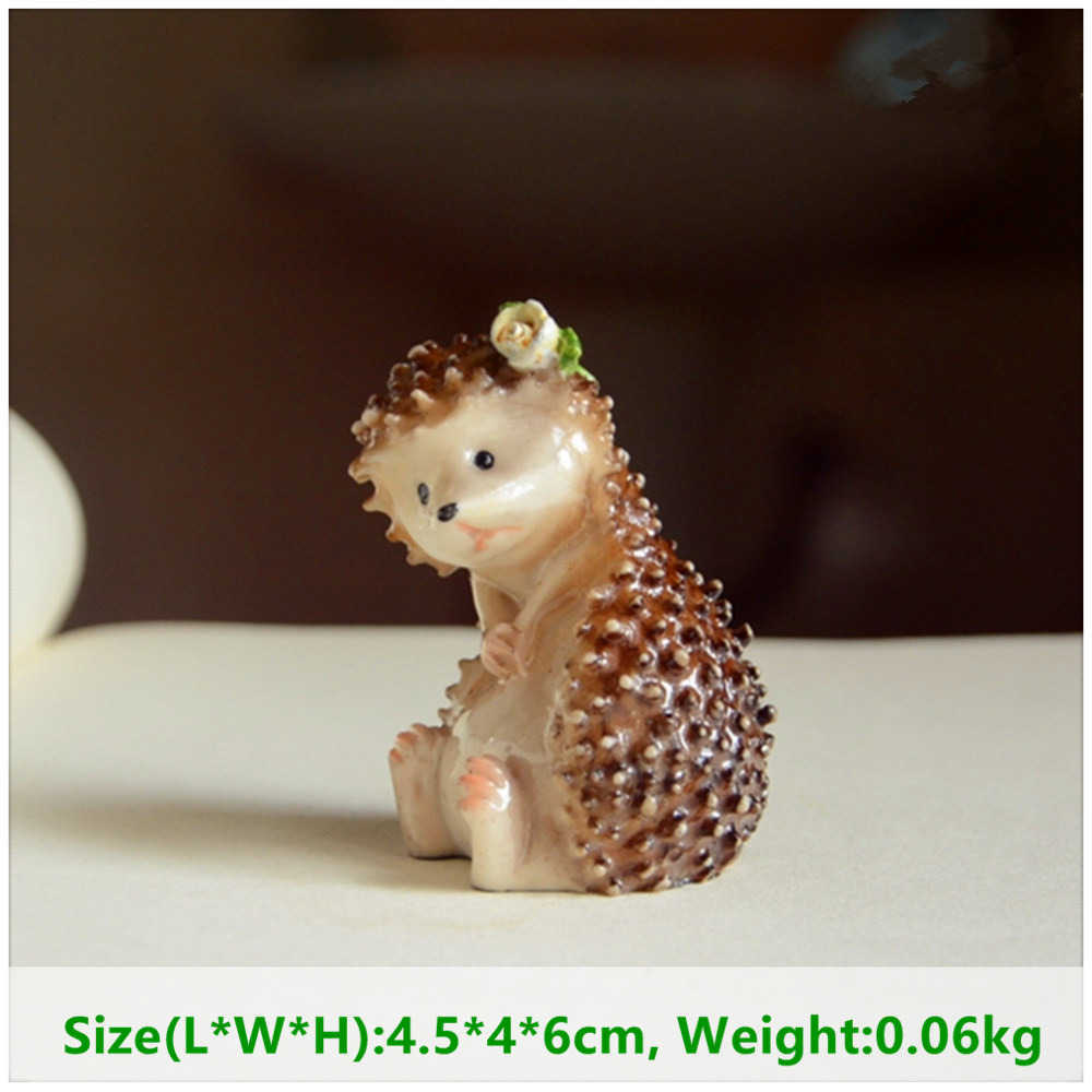 Everyday Collection Mini Fairy Garden Decoration Hedgehog Animal Figurine Ornament Tabletop Balcony Home Decor 210804