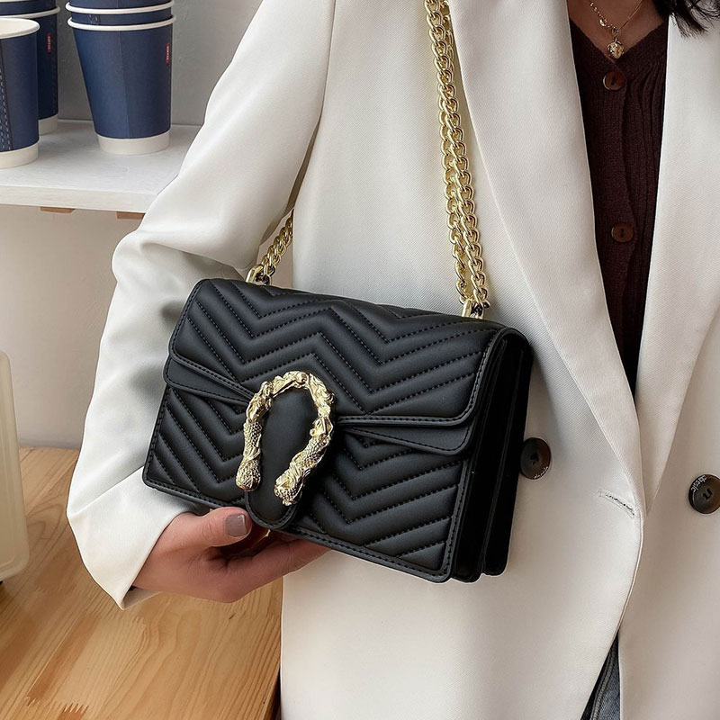 Women Bags Luxury Handbags Designer Vintage Small Crossbody Bag Shoulder Bags Bolsa Feminina, Black;red
Women Bags Luxury Handbags Designer Vintage Small Crossbody Bag Shoulder Bags Bolsa Feminina, Black;red