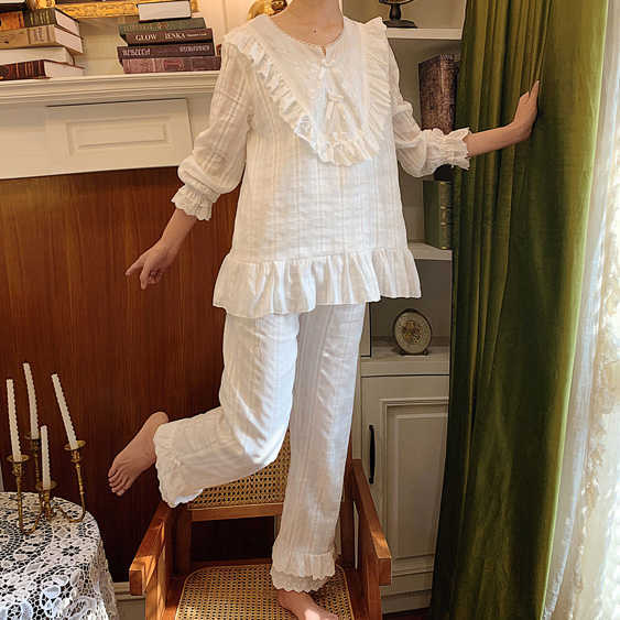 Women's Lolita Pajama Sets.Lace Embroidered Flowers Tops+Long Pants.Vintage Ladies Pyjamas Set.Victorian Sleepwear Loungewear 211007
