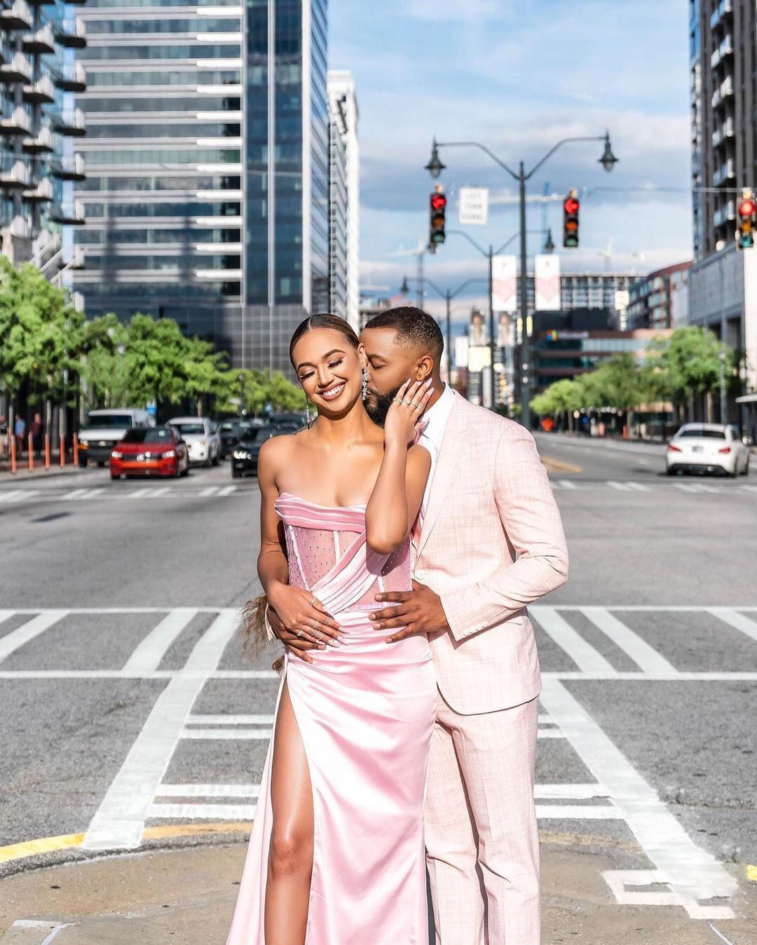 Sexy Illusion Mermaid Evening Dresses Satin Sweetheart Neck Thigh Split Party Gowns Backless Sweep Train Prom Club Dress