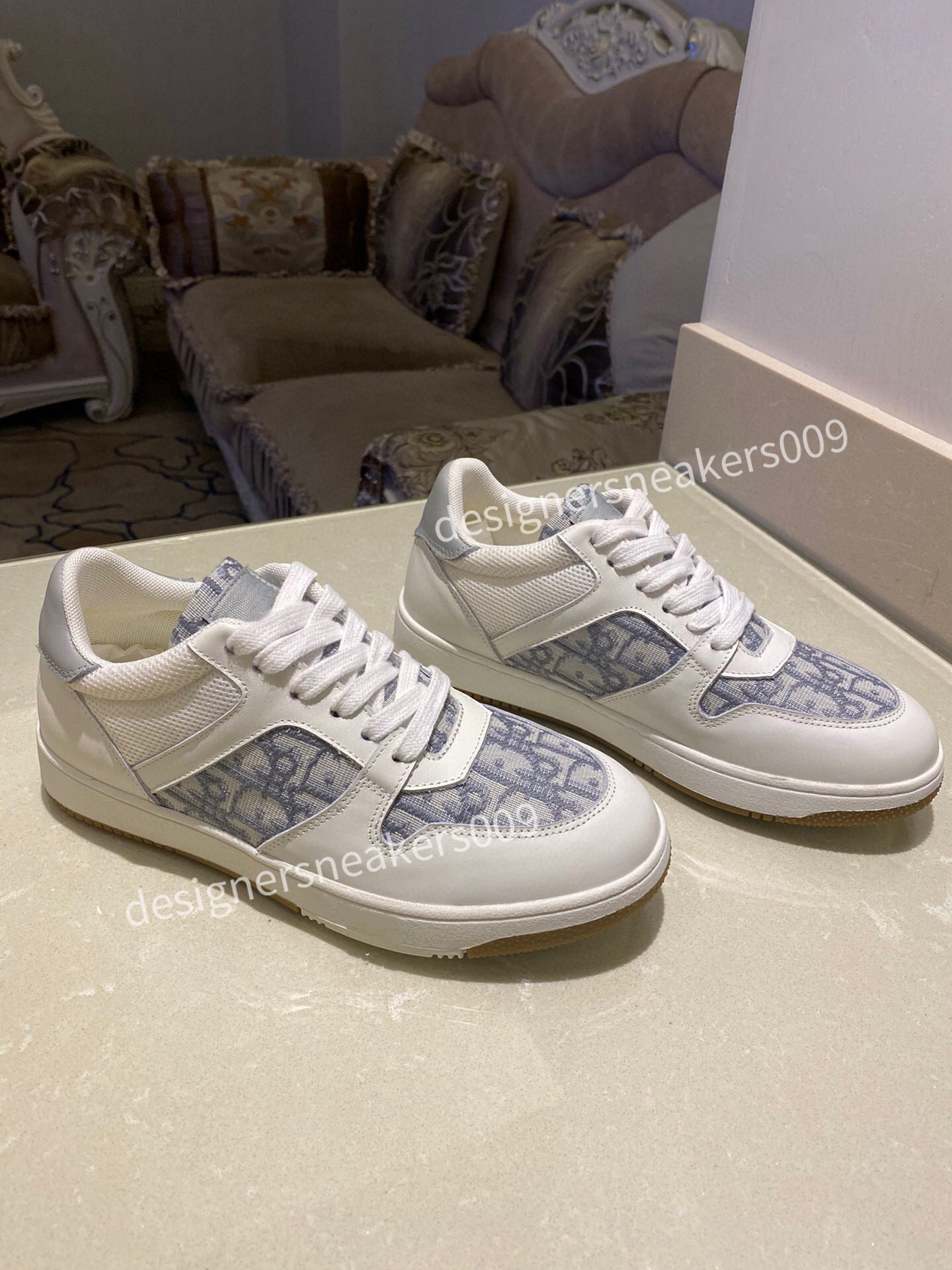 2021 Mens Shoes Sneaker Womens Paris Black White Letter Colorful Blue Bright Red Rice Ash Grey Silvery Retro Ladies Designer Casual Trainers Dress Shoes size35-46, 02
2021 Mens Shoes Sneaker Womens Paris Black White Letter Colorful Blue Bright Red Rice Ash Grey Silvery Retro Ladies Designer Casual Trainers Dress Shoes size35-46, 02