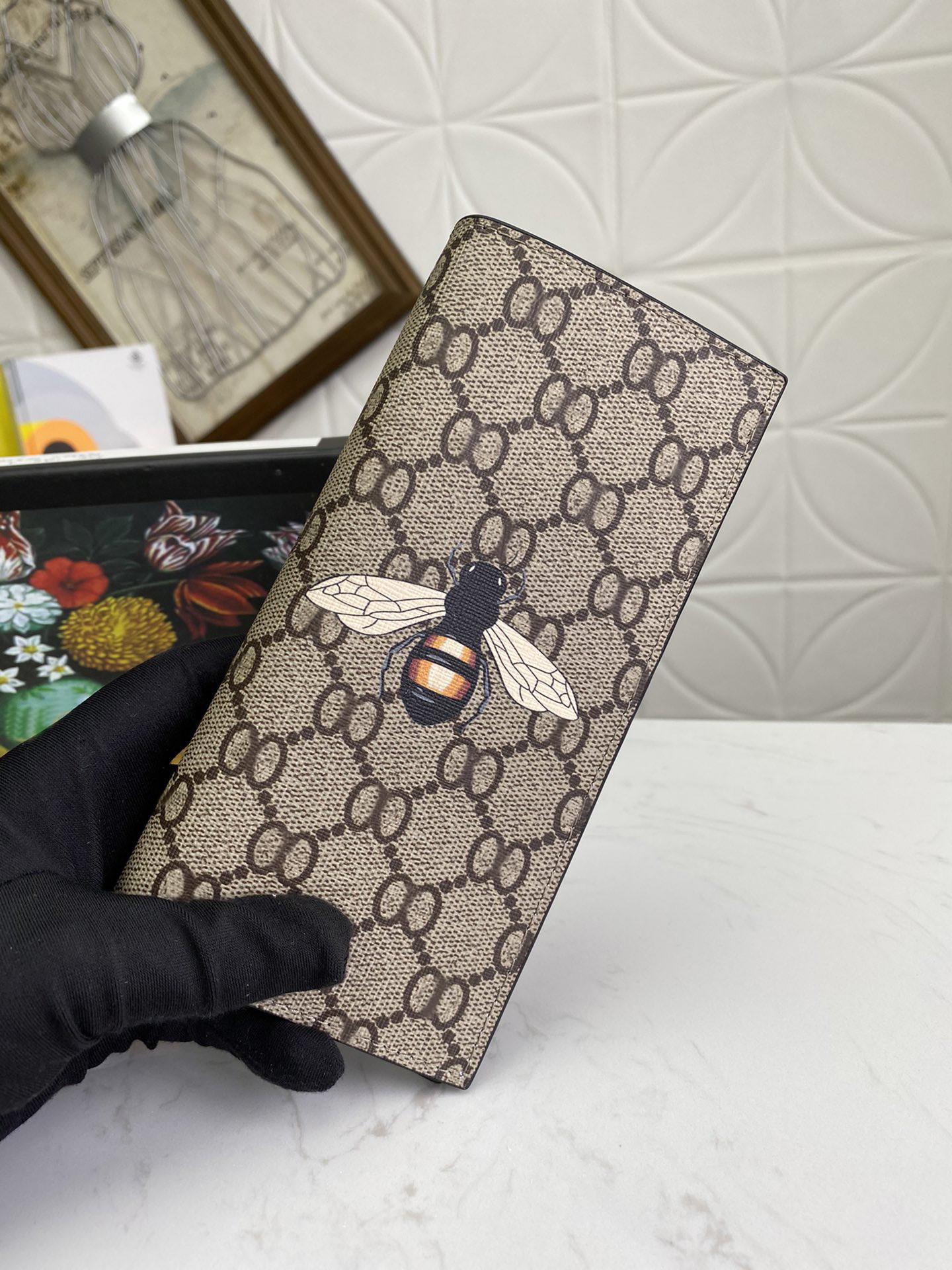 2021 Fashion Designers Wallets Luxurys Mens Women Leather Bags High Quality Classic Bee Tiger Snake Letters Purses Original Box Digram Card, Red;black
2021 Fashion Designers Wallets Luxurys Mens Women Leather Bags High Quality Classic Bee Tiger Snake Letters Purses Original Box Digram Card, Red;black