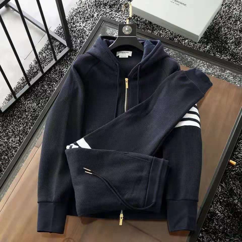Men's Tracksuits waffle fabric breathable comfortable striped style atmosphere luxury Hooded Jacket, Gray
Men's Tracksuits waffle fabric breathable comfortable striped style atmosphere luxury Hooded Jacket, Gray