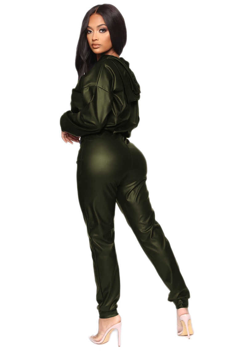 Winter Women sets Hooded Full Sleeve Crop Top Pants Suit Two Piece Set Casual PU Leather Fitness Tracksuits GL2052 211007