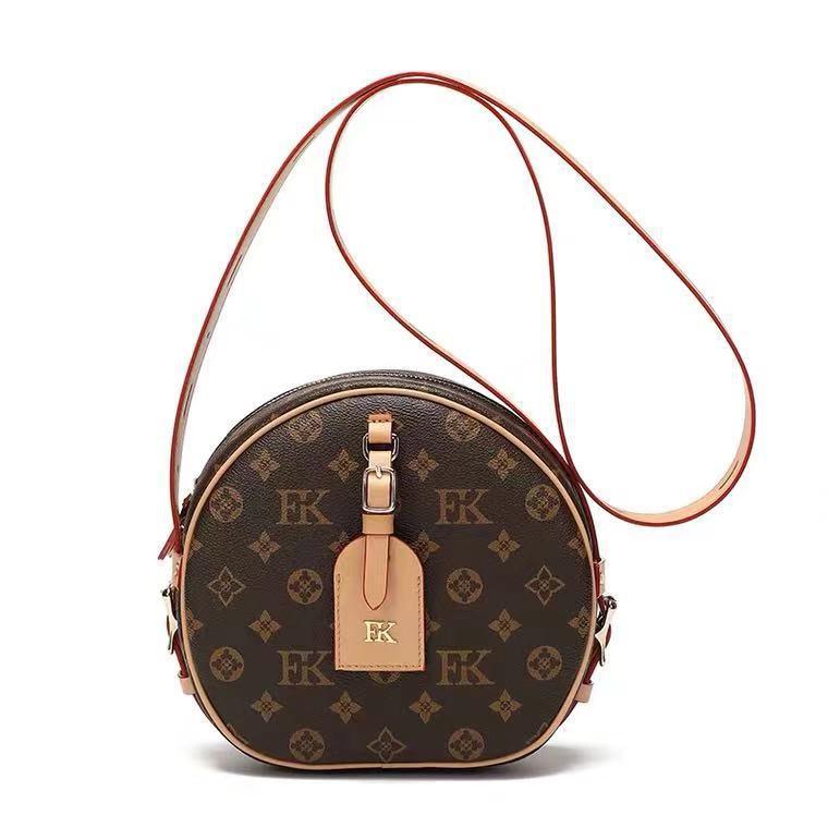 Old flowers Clutch bag handbag for women Crossbody round retro mini shoulder Evening Bags Designer style letter PVC leather Brown
Old flowers Clutch bag handbag for women Crossbody round retro mini shoulder Evening Bags Designer style letter PVC leather Brown