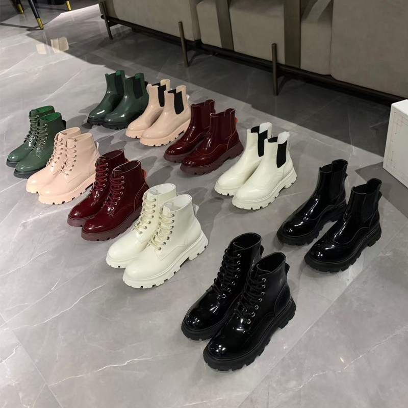 Autumn winter Martin boots designer woman Thick soled Travel lace-up sneaker 100% leather fashion lady platform Casual shoe gym Running High top women shoes size 35-40, Us7=38=24cm
Autumn winter Martin boots designer woman Thick soled Travel lace-up sneaker 100% leather fashion lady platform Casual shoe gym Running High top women shoes size 35-40, Us7=38=24cm