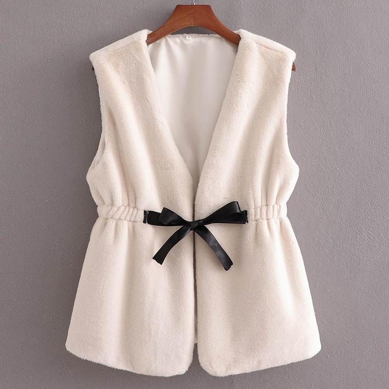 Women' Vests Women Faux Fur Vest Winter 2021 Fashion Sleeveless Black Tied Belt Top Modern Lady White Outerwear
Women' Vests Women Faux Fur Vest Winter 2021 Fashion Sleeveless Black Tied Belt Top Modern Lady White Outerwear