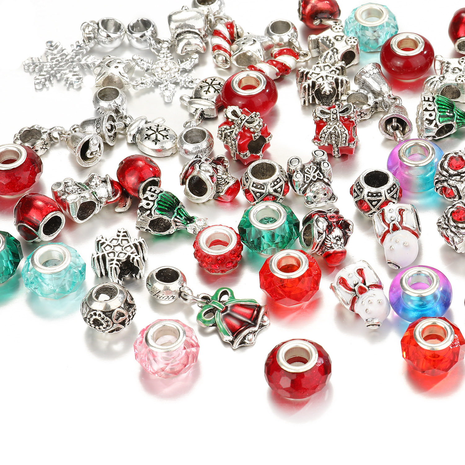 40Pcs/lot Special Bracelet Christmas Tree Santa Claus Little Bear Charms Beads Women Diy Fashion Jewelry