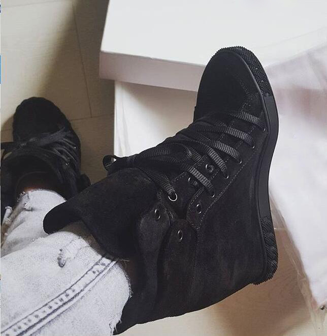 Dress Shoes Spring fashion black suede female leather higher heel casual style shoes lace up ladies of high quality flat pom sneaker QWIY, 1# shoe box
Dress Shoes Spring fashion black suede female leather higher heel casual style shoes lace up ladies of high quality flat pom sneaker QWIY, 1# shoe box