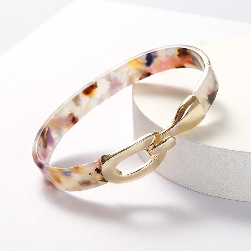 Fashion Acrylic Acetate Sheet Open Bracelet Alloy Metal Buckle ForWomen Pattern Customizable Tortoiseshell Bohemian Bangle
Fashion Acrylic Acetate Sheet Open Bracelet Alloy Metal Buckle ForWomen Pattern Customizable Tortoiseshell Bohemian Bangle