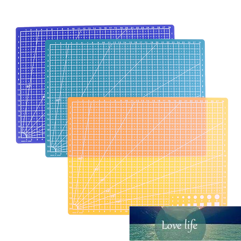 1PC 30*22cm A4 Grid Lines Self Healing Cutting Mat Craft Card Fabric Leather Paper Board
1PC 30*22cm A4 Grid Lines Self Healing Cutting Mat Craft Card Fabric Leather Paper Board