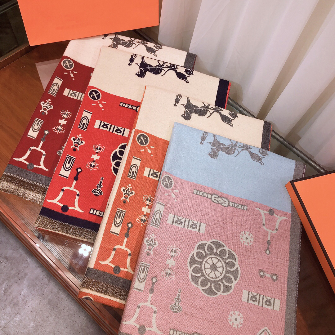 180*70cm Fashion Brand Designer Letters Print Cashmere Scarf for Women Luxury Horse Pattern High Quality Thicken Winter Warm Long Scarves Shawls Wrap, Blue;gray
180*70cm Fashion Brand Designer Letters Print Cashmere Scarf for Women Luxury Horse Pattern High Quality Thicken Winter Warm Long Scarves Shawls Wrap, Blue;gray