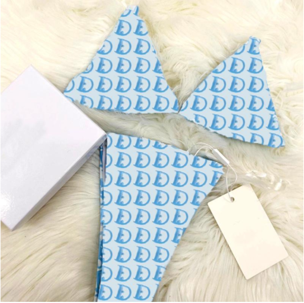 Sexy Womens Pink and Blue Swimwear Suit with white letter Swimsuit With Clear shoulder straps Beach Halter Ladies Bandage Swimsuits
Sexy Womens Pink and Blue Swimwear Suit with white letter Swimsuit With Clear shoulder straps Beach Halter Ladies Bandage Swimsuits