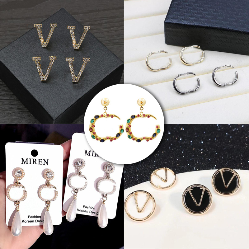 Chic Letters Designer Charm Pearl Diamond Earrings Full Rhinestone Studs Women Jewelry Set For Party Anniversary
Chic Letters Designer Charm Pearl Diamond Earrings Full Rhinestone Studs Women Jewelry Set For Party Anniversary